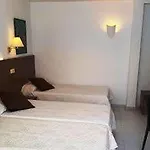 Sant March Hotel *
