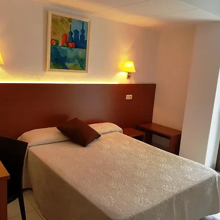 Sant March Hotel *
