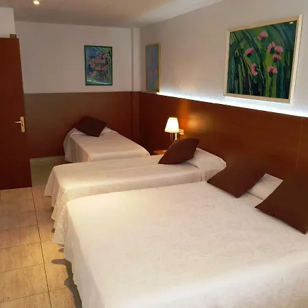 Sant March Hotel *